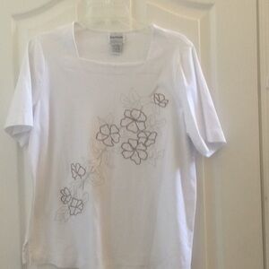 FINAL MARKDOWN Ladies embroidered bonworth tee small